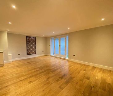 Castlebar Road, Ealing, Ealing, W5 - Photo 2