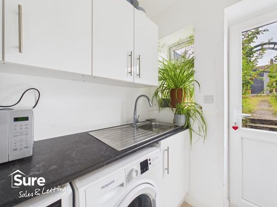 1 bedroom semi-detached house to rent - Photo 1