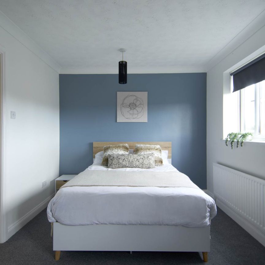 Fircroft, Bicester - Photo 1