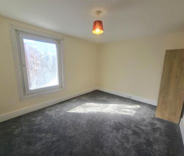 2 bedroom house to rent - Photo 1
