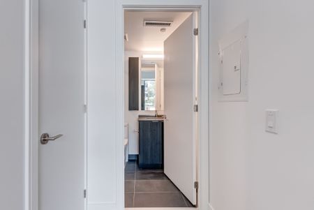 For Lease - 88 Agnes Street, Mississauga, Ontario - Photo 3