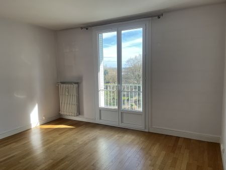 A Louer - Appartement T3 lumineux - 26 Place Mathias - Photo 4