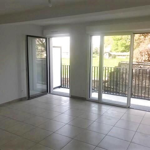 Location Appartement 1 pièce 31m² LORMONT 33310 - Photo 1