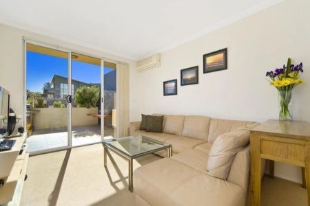 30/11-13 Oaks Avenue, Dee Why. - Photo 2