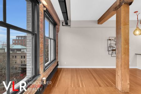 Condo in Downtown Vancouver, BC - Photo 3