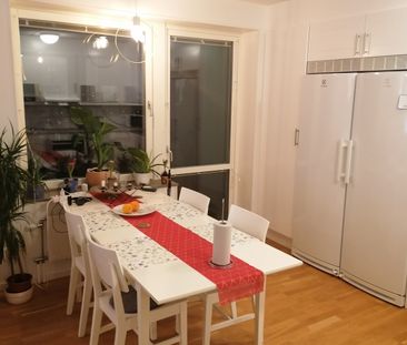 Evenemangsgatan, Solna - Foto 1