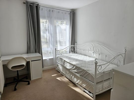2 Bed Flat, The Meridian, RG1 - Photo 1
