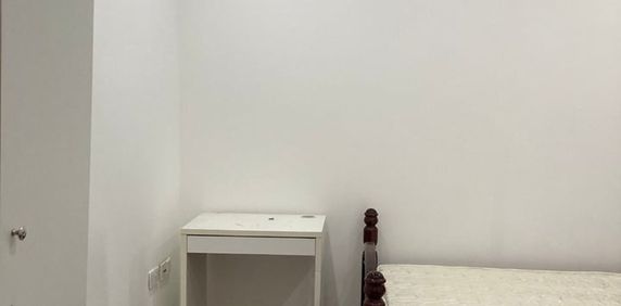 Room in a Shared House, St. Stephen's Road, E6 - Photo 2