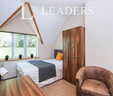 1 bedroom in a house share to rent - Photo 4