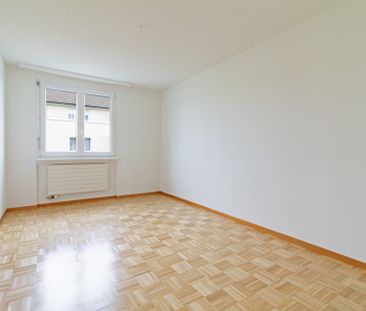 Charmante Wohnung mit Sitzplatz - Foto 4