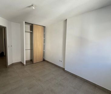 Location Appartement 2 pièces 43m² NIMES 30900 - Photo 4