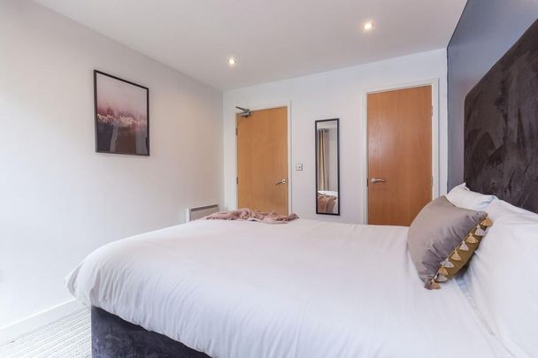 2 bedroom serviced apartment to rent - Photo 1