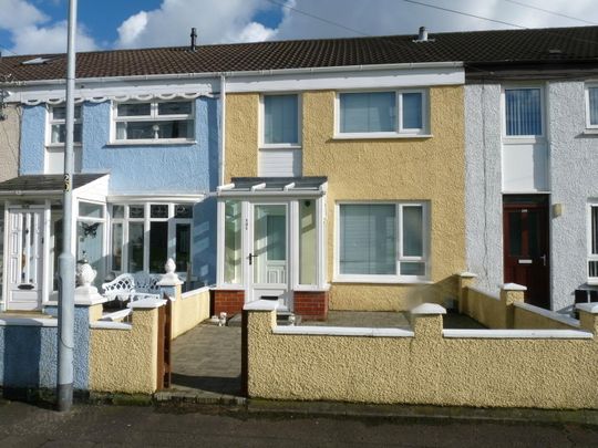 121 Shore Crescent, BT154JR, Belfast - Photo 1