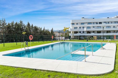 Middle Floor Apartment · Selwo - Photo 5