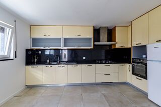 Apartment 3 bedrooms Mafra for rent - garage, great location, quiet area - Photo 5
