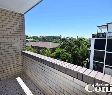 6/103 Sherwood Road, TOOWONG - Photo 6
