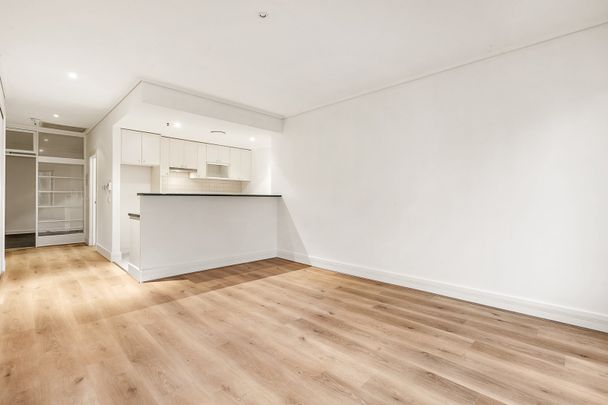 Instant Appeal In Prime Location - Photo 1