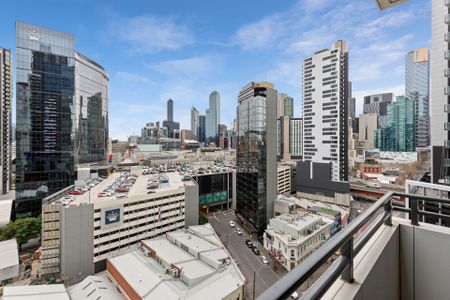 City Views in the Heart of Southbank - Photo 5