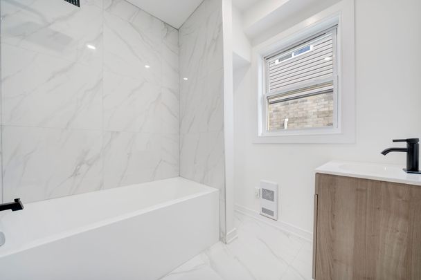 For Lease - 27 Oakdale Avenue Unit# Apartment B, St. Catharines, Ontario - Photo 1