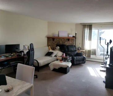 1 Bedroom with mountain view | 3305 - 80 Glamis Dr SW, Calgary - Photo 1