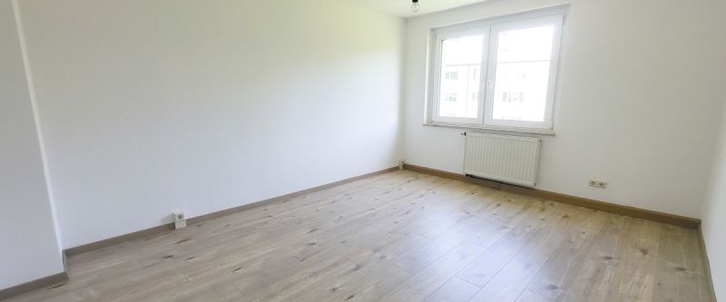 2-Raum-Balkonwohnung auf der Gabelsberger Straße in Annaberg - Balkon - Einbauküche! - Foto 1
