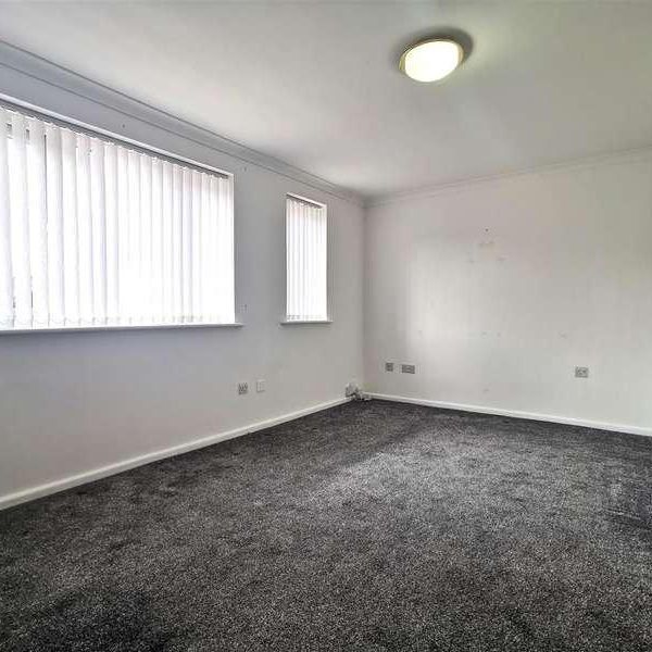 Cheapside, Willenhall, WV13 - Photo 1