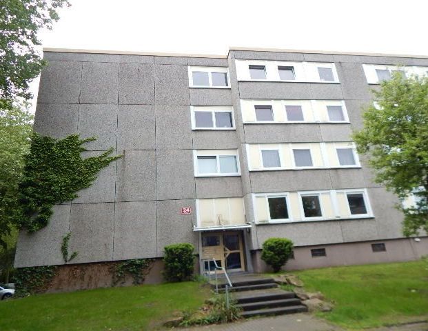 Schöne Wohnung sucht Mieter: individuelle 3-Zimmer-Wohnung (WBS) - Foto 1