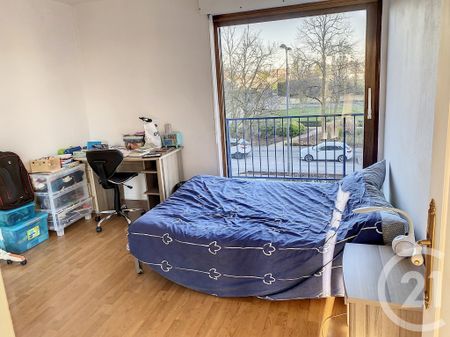 Location Appartement 4 pièces 80m² TROYES 10000 - Photo 5