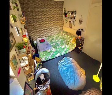 Room in a Shared Flat, Garratt Terrace, SW17 - Photo 6