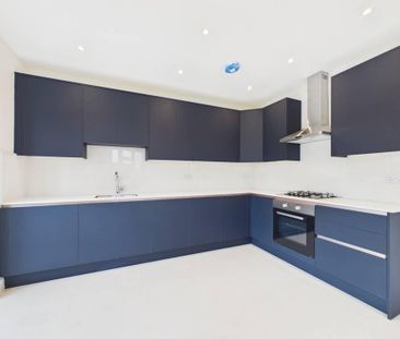 2 bedroom end of terrace house to rent - Photo 4