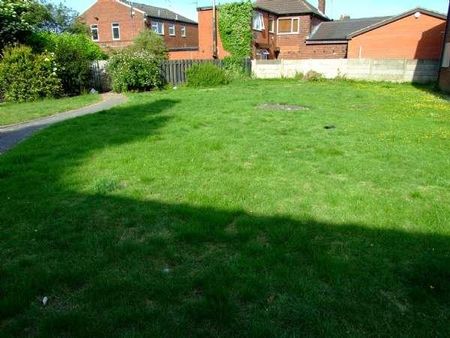 Poplar Street, Golbourne, Warrington, WA3 - Photo 4