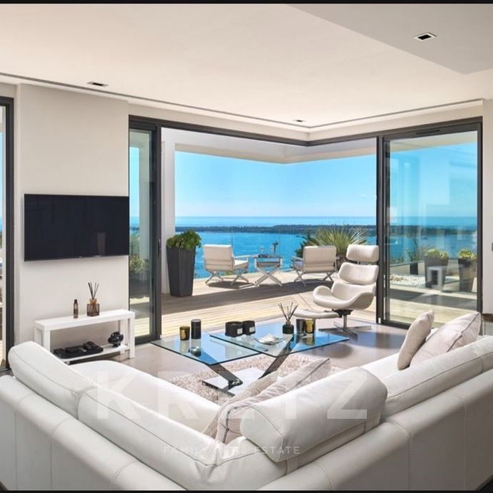 Villa • La Californie - Photo 1