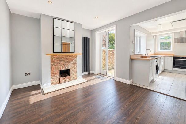 2 bedroom house to rent - Photo 1