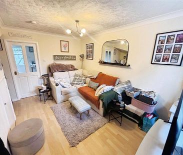 2 bedroom terraced house to rent - Photo 2