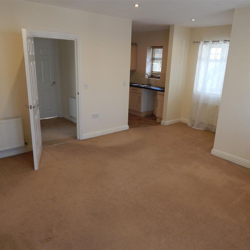 Parsons Road, Redditch - Photo 1