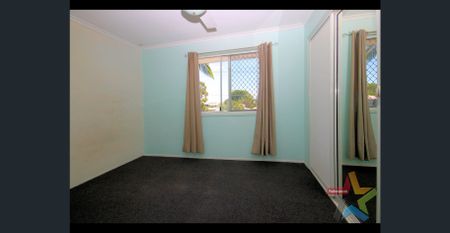 Neat & Complete - Photo 3