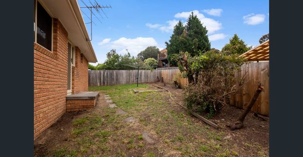 Immaculate two bedroom villa - Photo 1