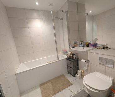 Room in a Shared Flat, Oakland's Rise, NW10 - Photo 5