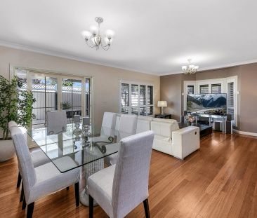 Charming 3 Bed 2 Bath Double Storey Family Home in Riverwood! ! ! - Photo 3