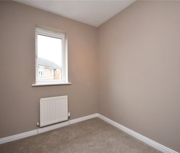 20, Middleham Moor, Leeds, West Yorkshire, LS10 4TS - Photo 2