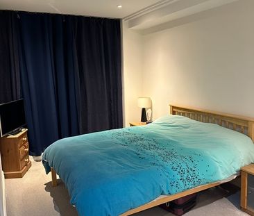 2 Bed Flat, Ferry Quays, TW8 - Photo 2