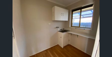 Family Home with Exceptional Outdoor Entertaining - Photo 5