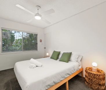 LIVE THE DREAM LIFESTYLE IN BURLEIGH HEADS - Photo 6