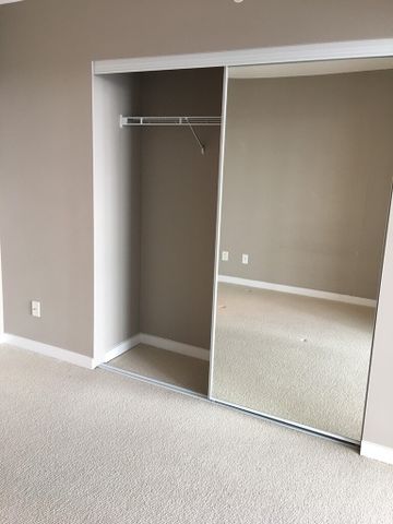 1 Bedroom - Photo 4