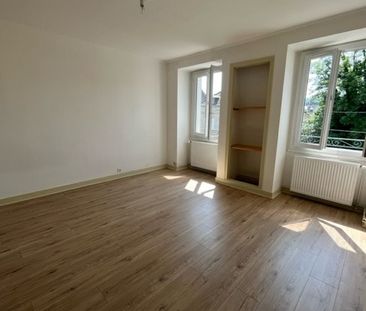 Dans belle maison, joli T1 entièrement rénové - Photo 2