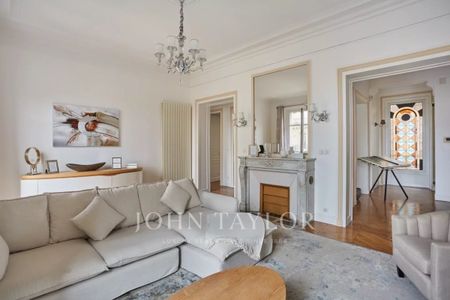 Appartement à louer à Paris 8Ème - Photo 2