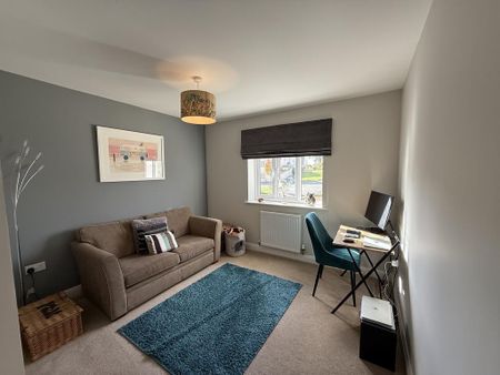 3 bedroom detached house to rent - Photo 4