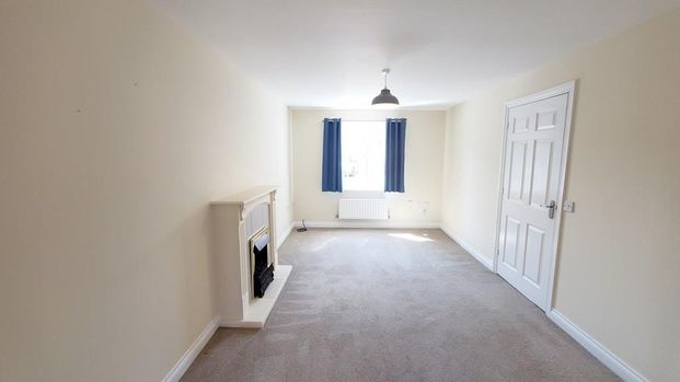 Garlandstone Walk, Hempsted - Photo 1