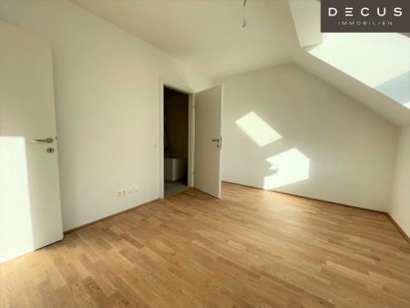 3 ZIMMER | DACHGESCHOSS | IM HERZEN DER STADT | 2 BÄDER | TERRASSE | KARMELITERHOF | AB JUNI - Photo 2