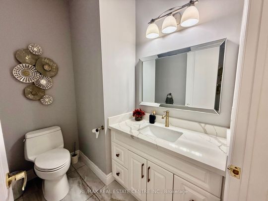 For Lease - 4273 Hickory Drive, Mississauga, Ontario - Photo 1